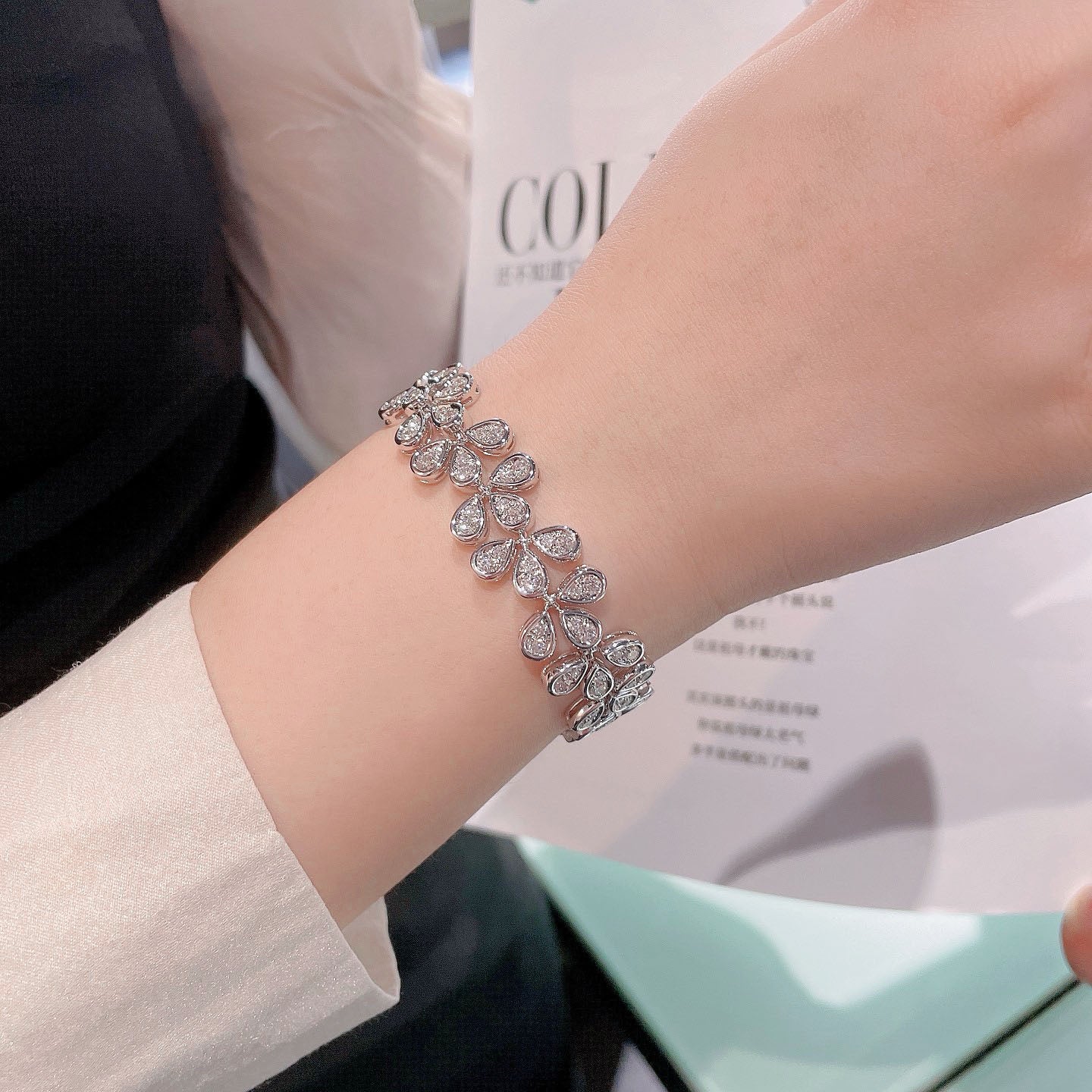 Water Droplets Diamond Bracelet