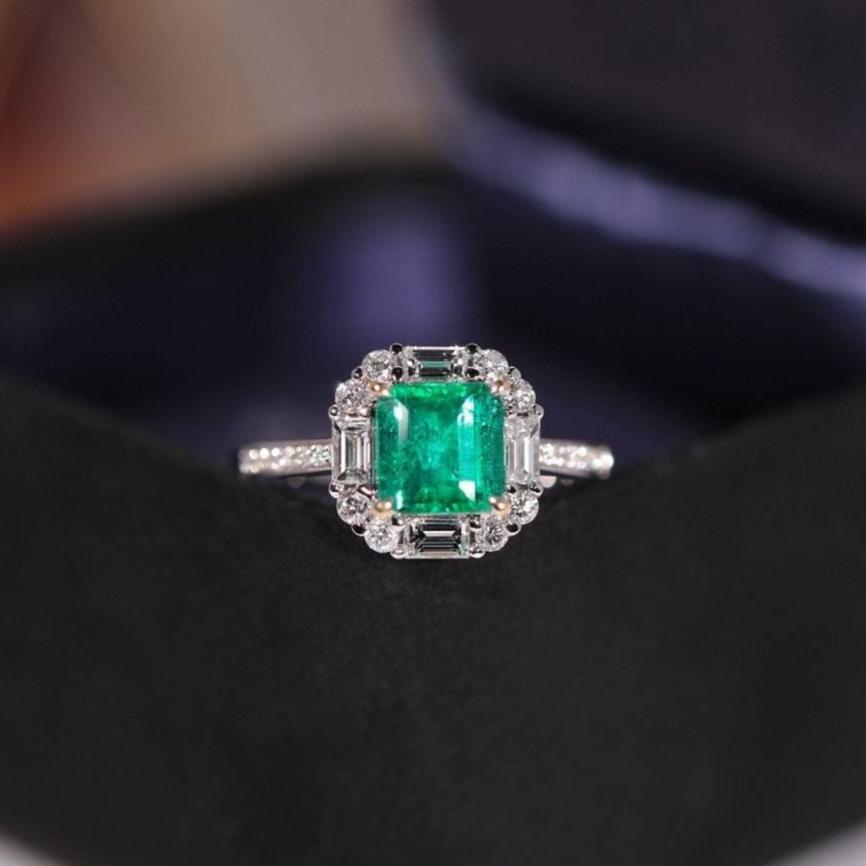 1ct Muzo Emerald Diamond Ring