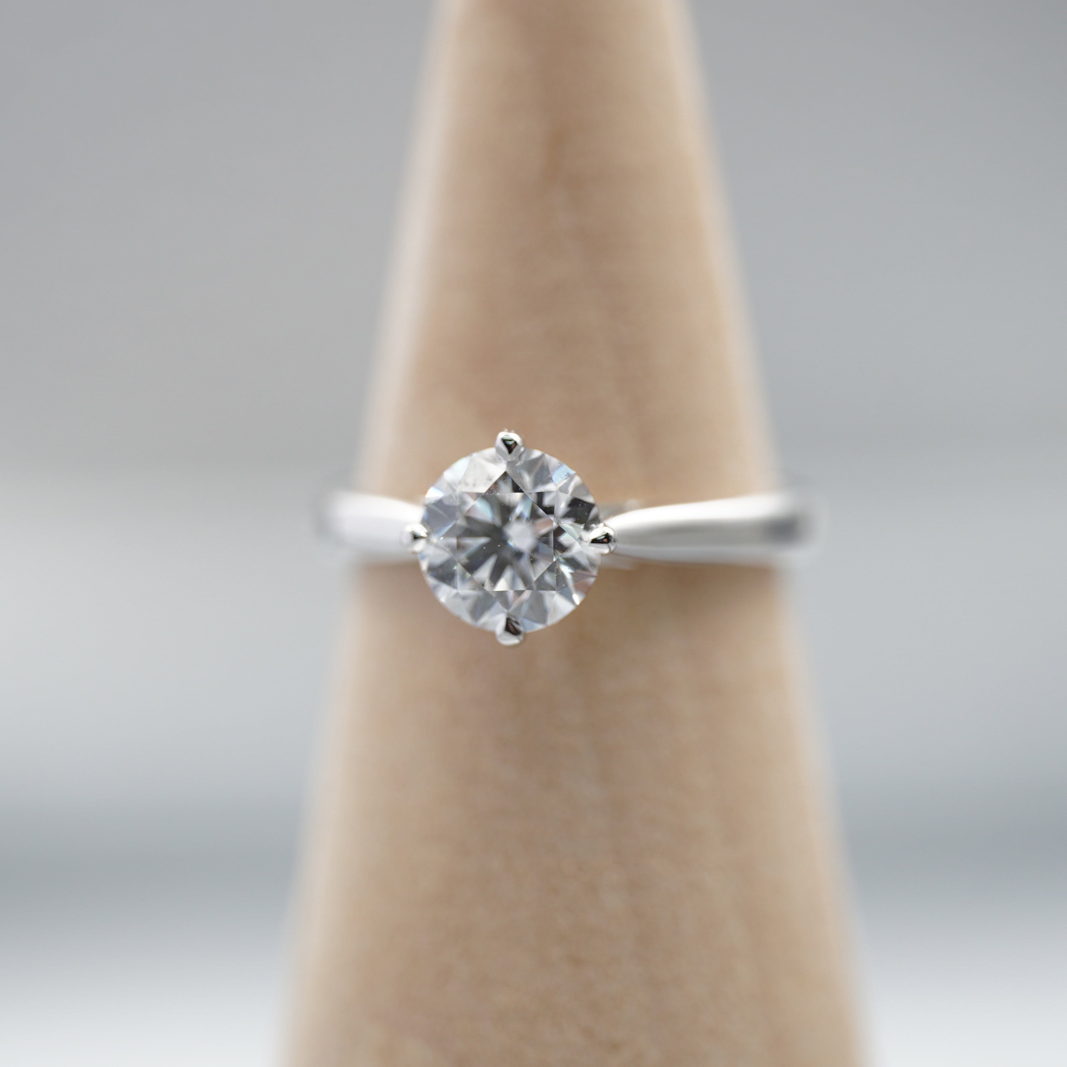 Four Prongs Solitaire Diamond Ring Setting