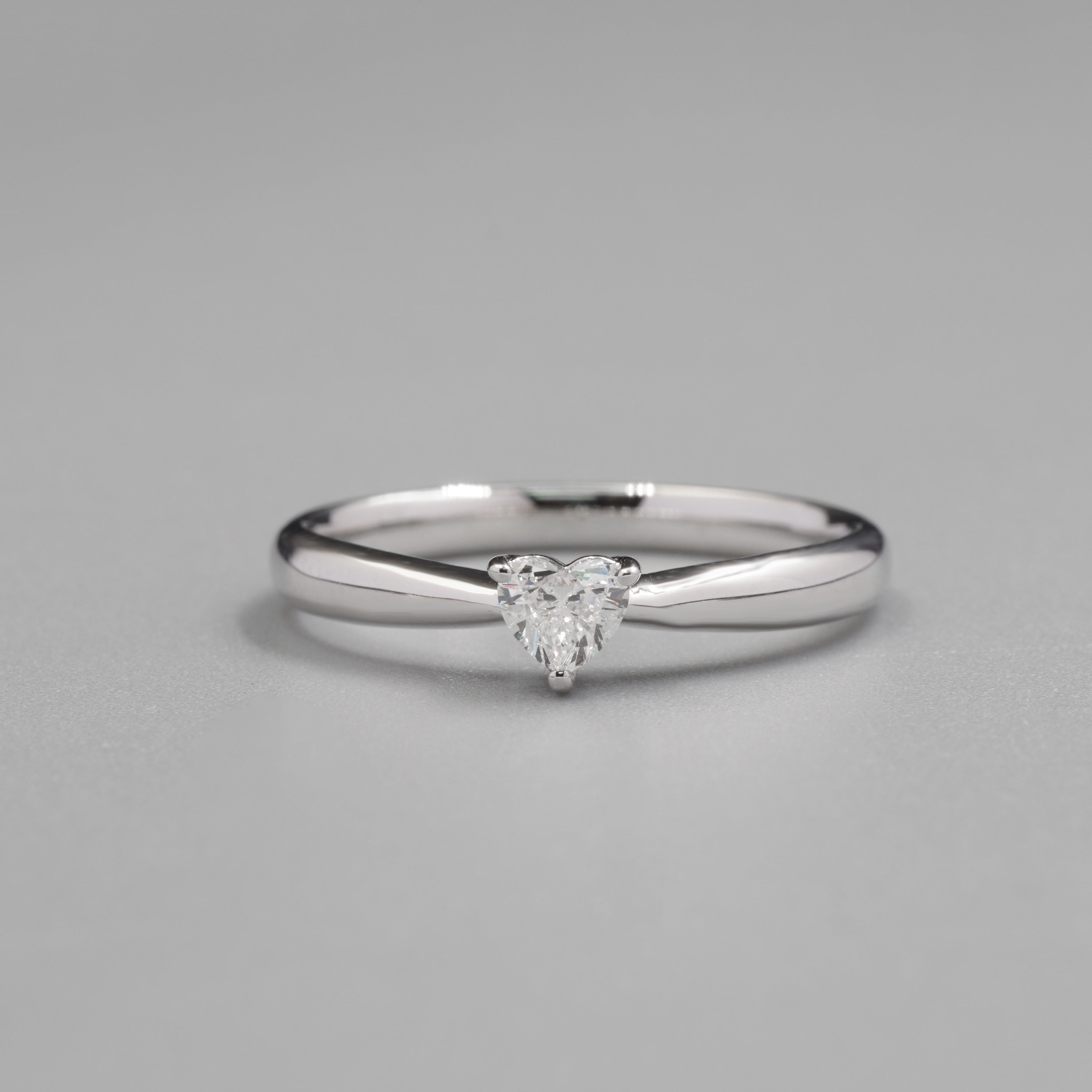 0.2CT Three Prongs Heart Solitaire Diamond Ring