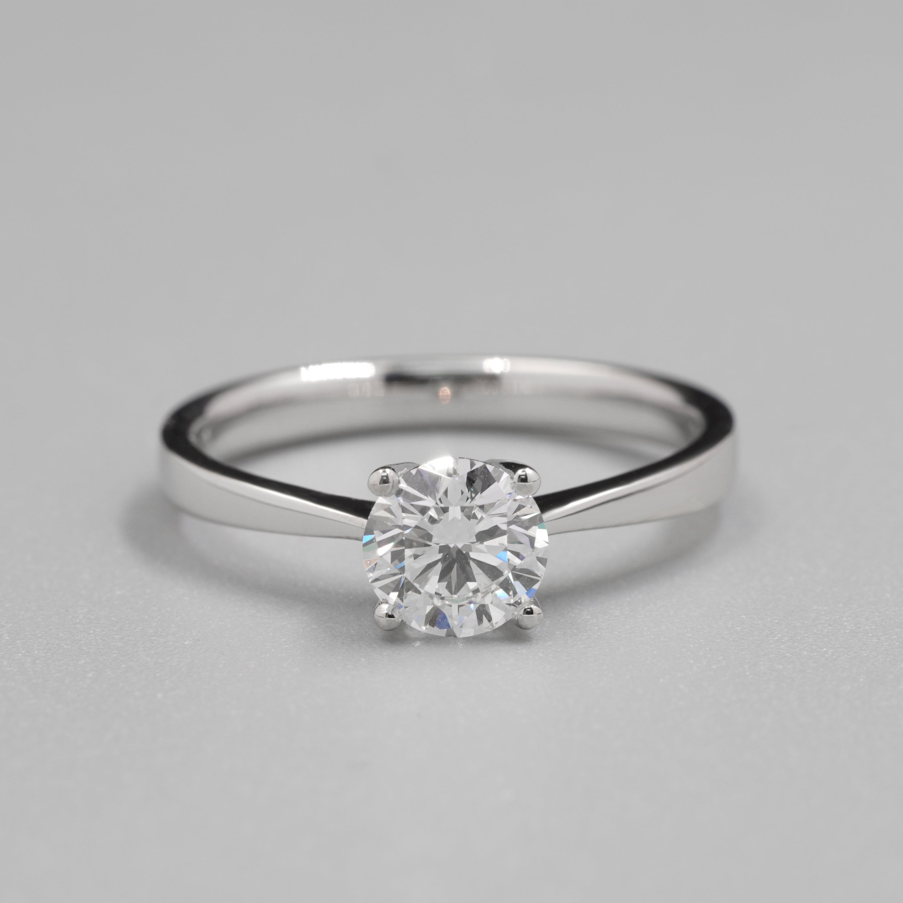 Four Prings Solitaire Diamond Ring Setting