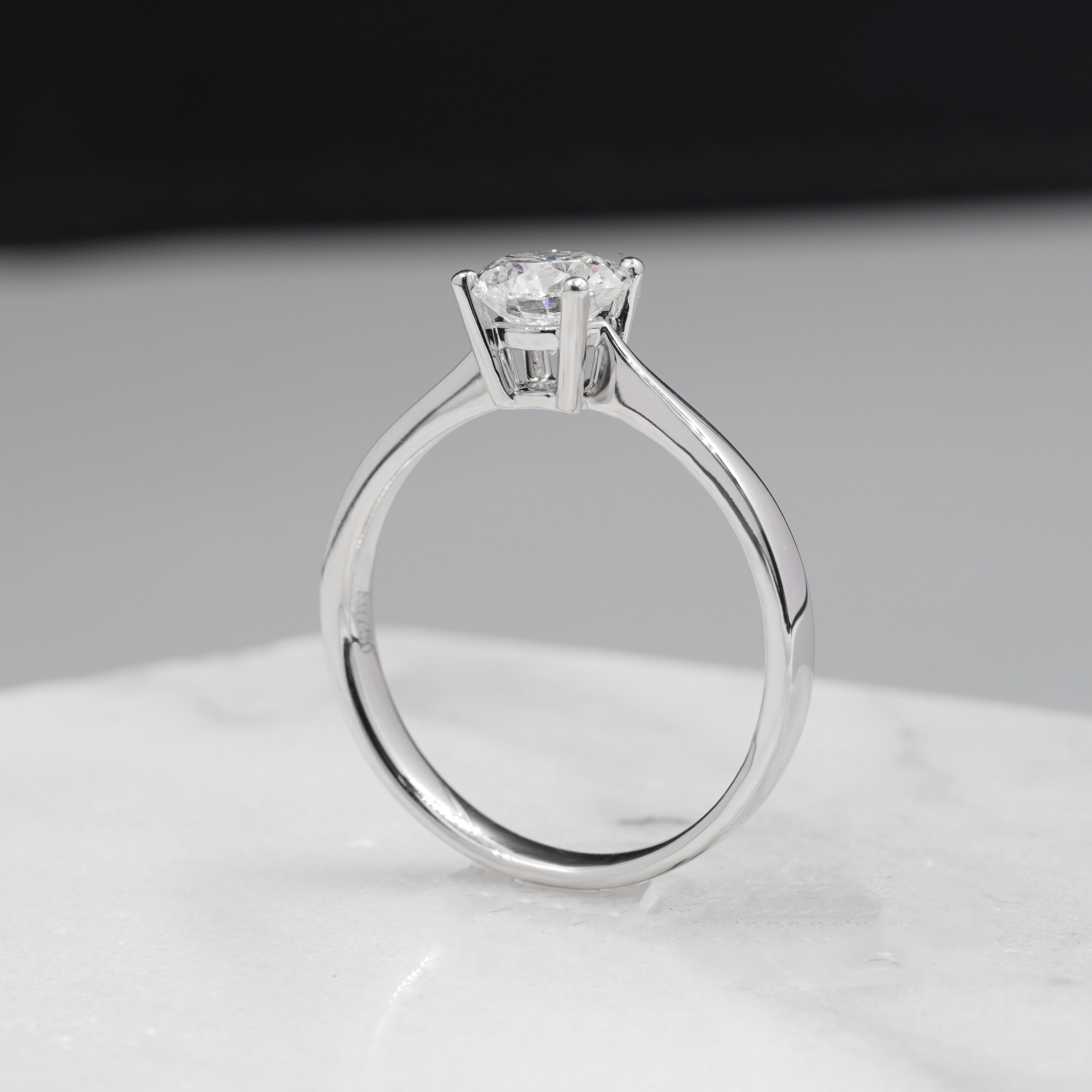 Four Prings Solitaire Diamond Ring Setting