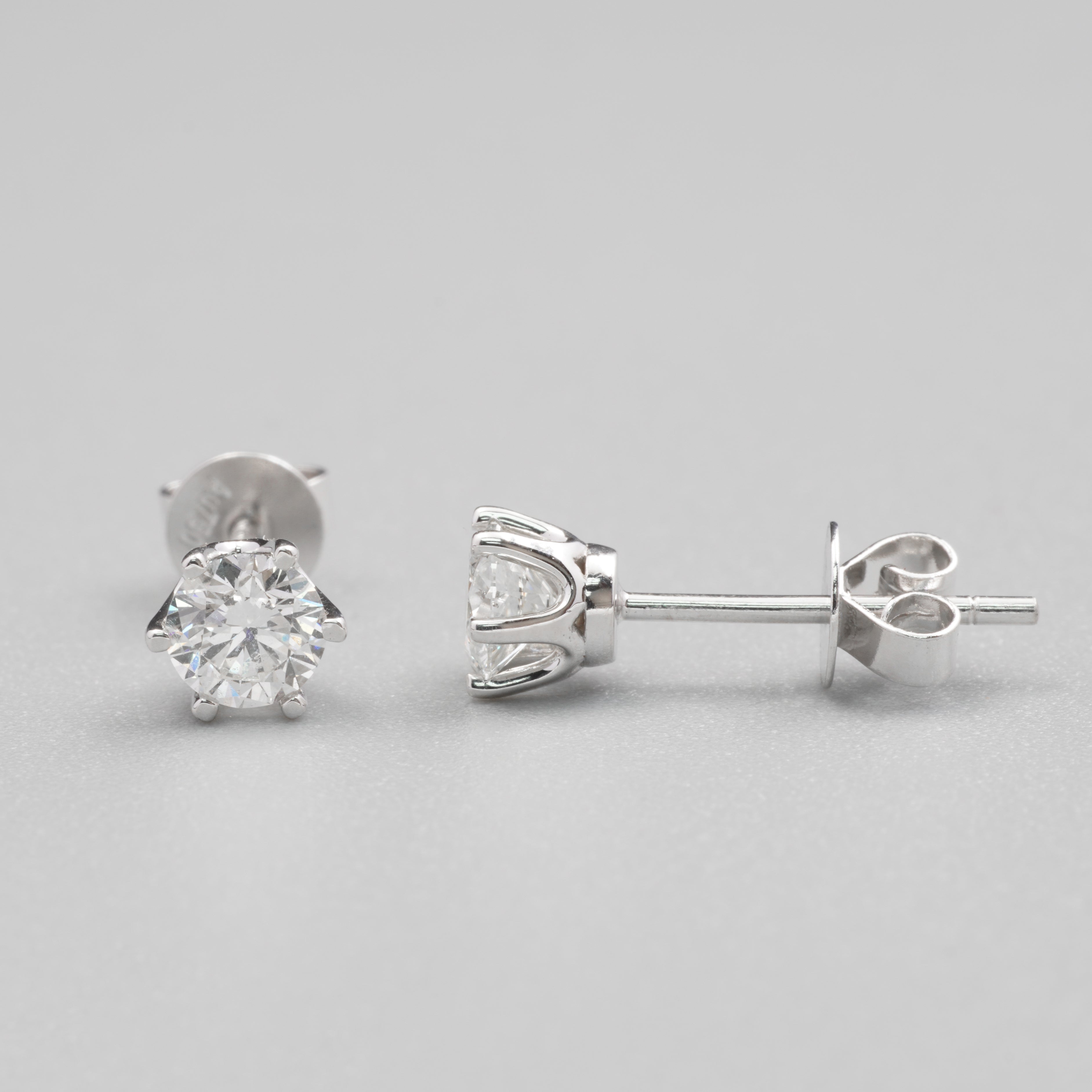 0.30CT Each Diamond Six Prongs Earrings Stud