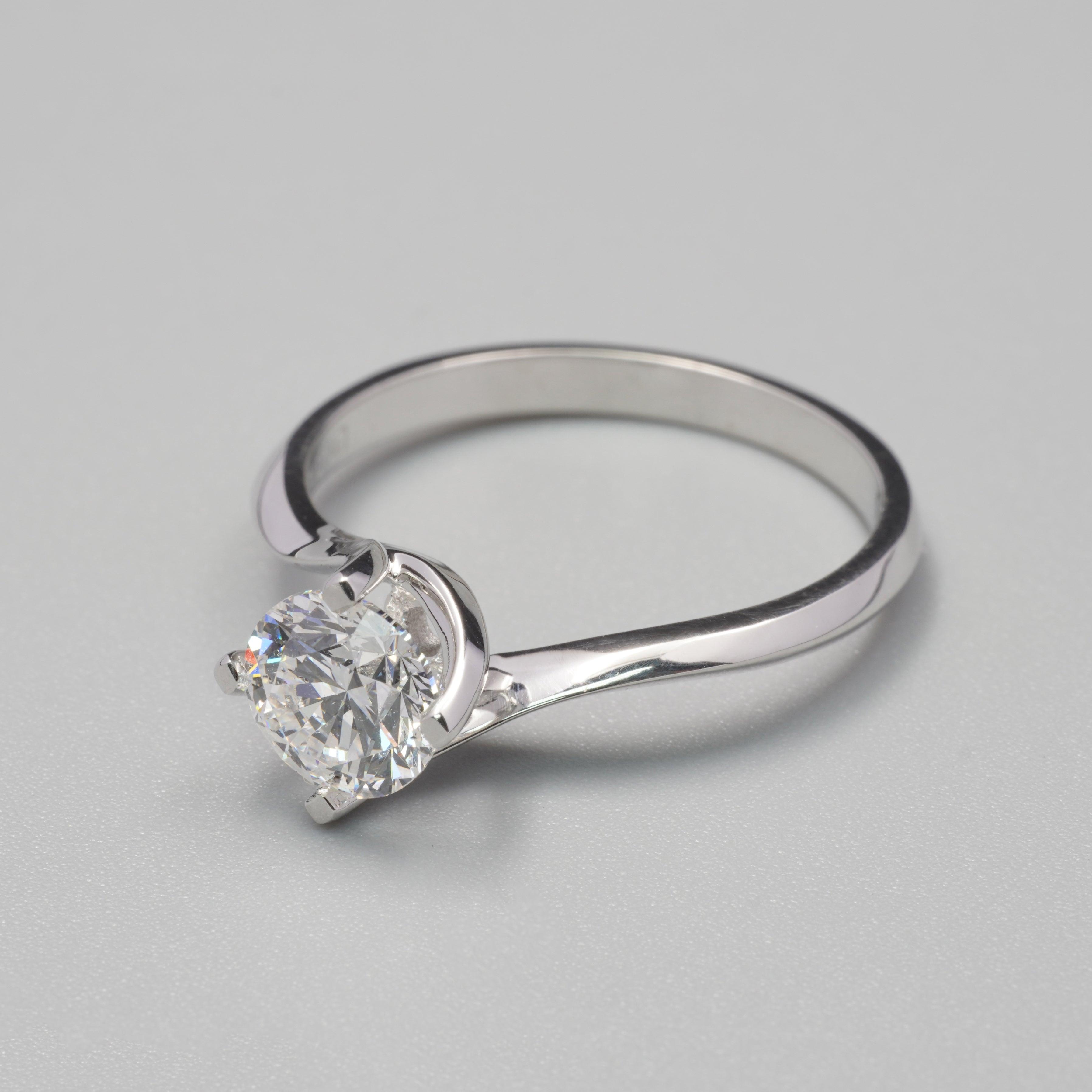 Twisted Diamond Ring Setting