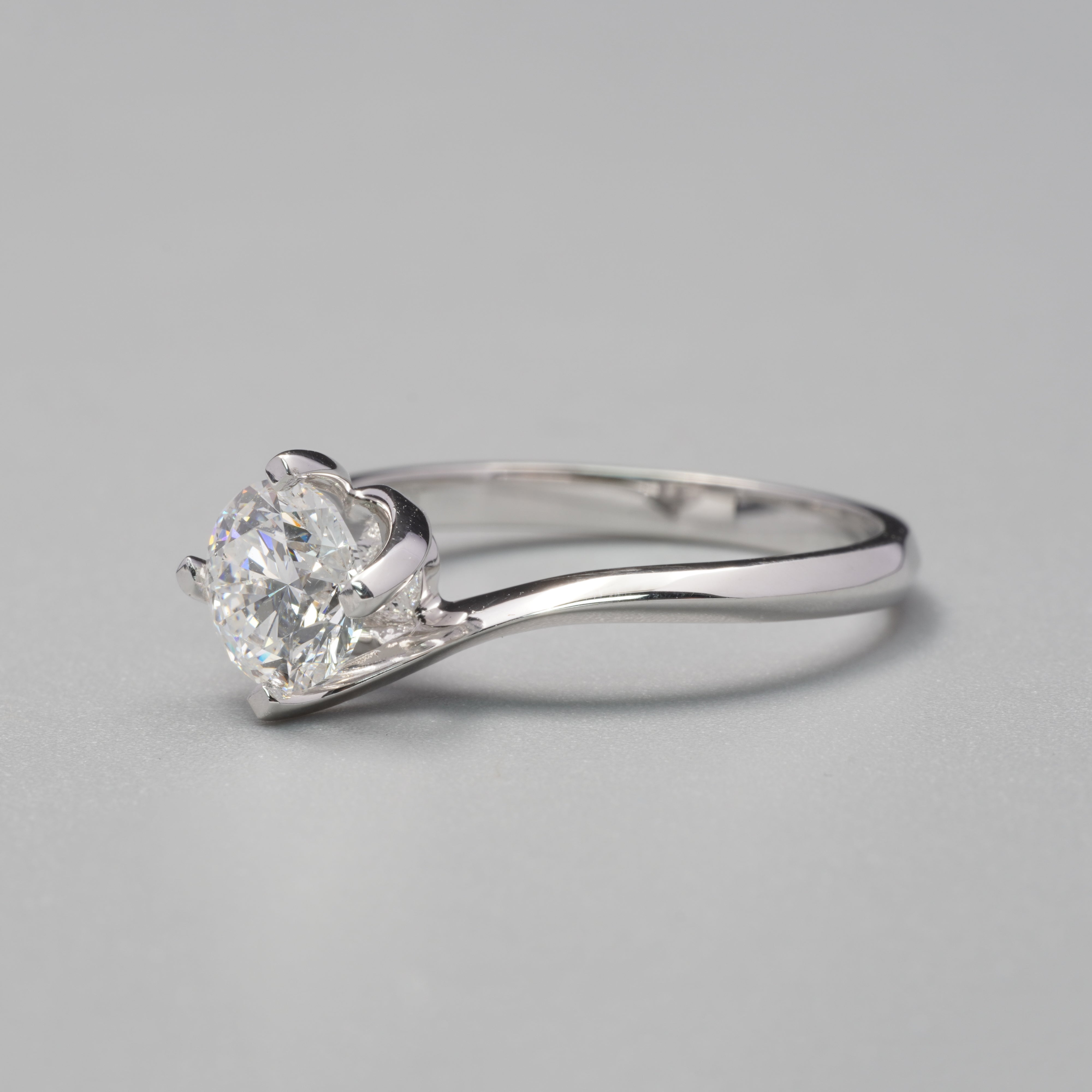 Twisted Diamond Ring Setting