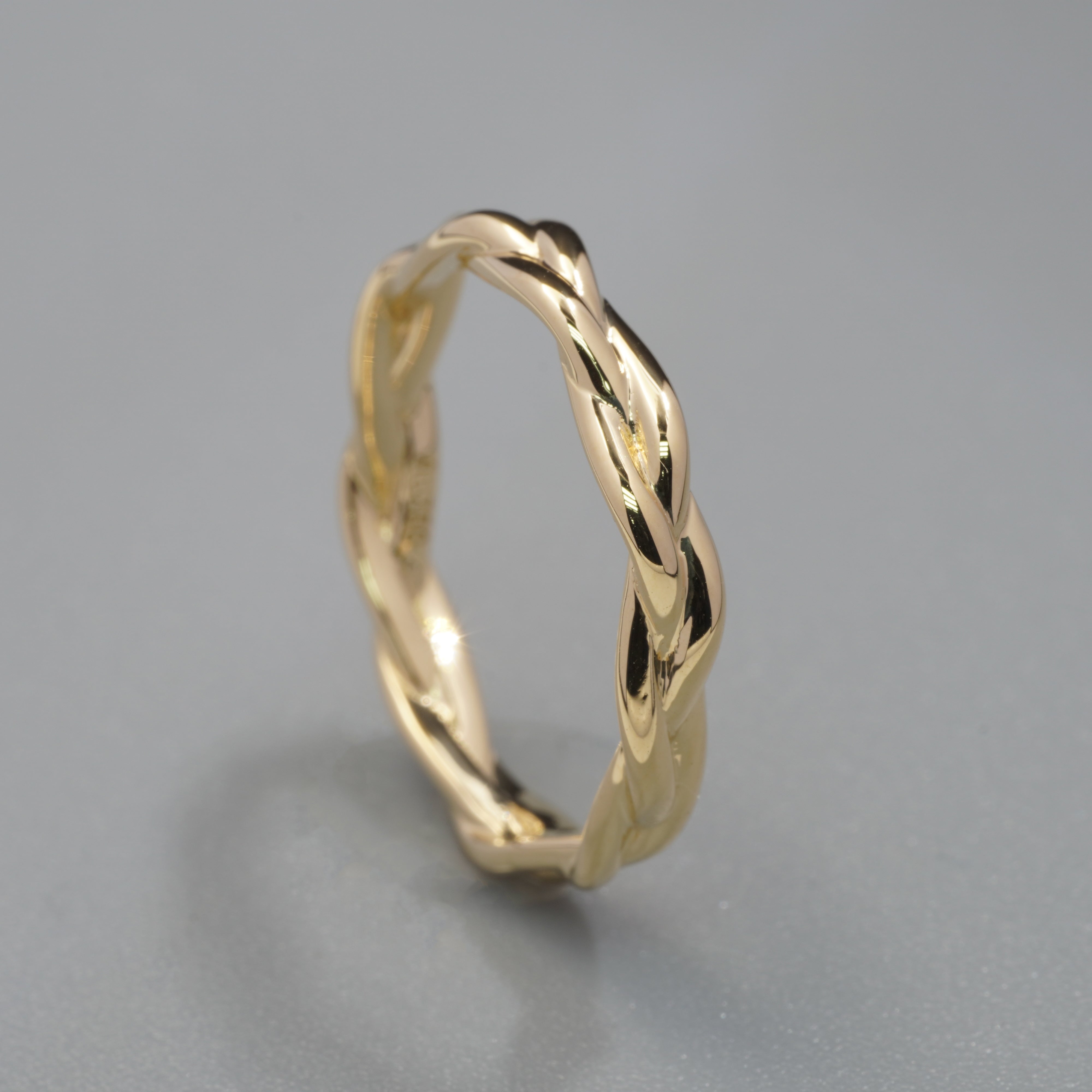 3MM Twist Plain Gold Ring