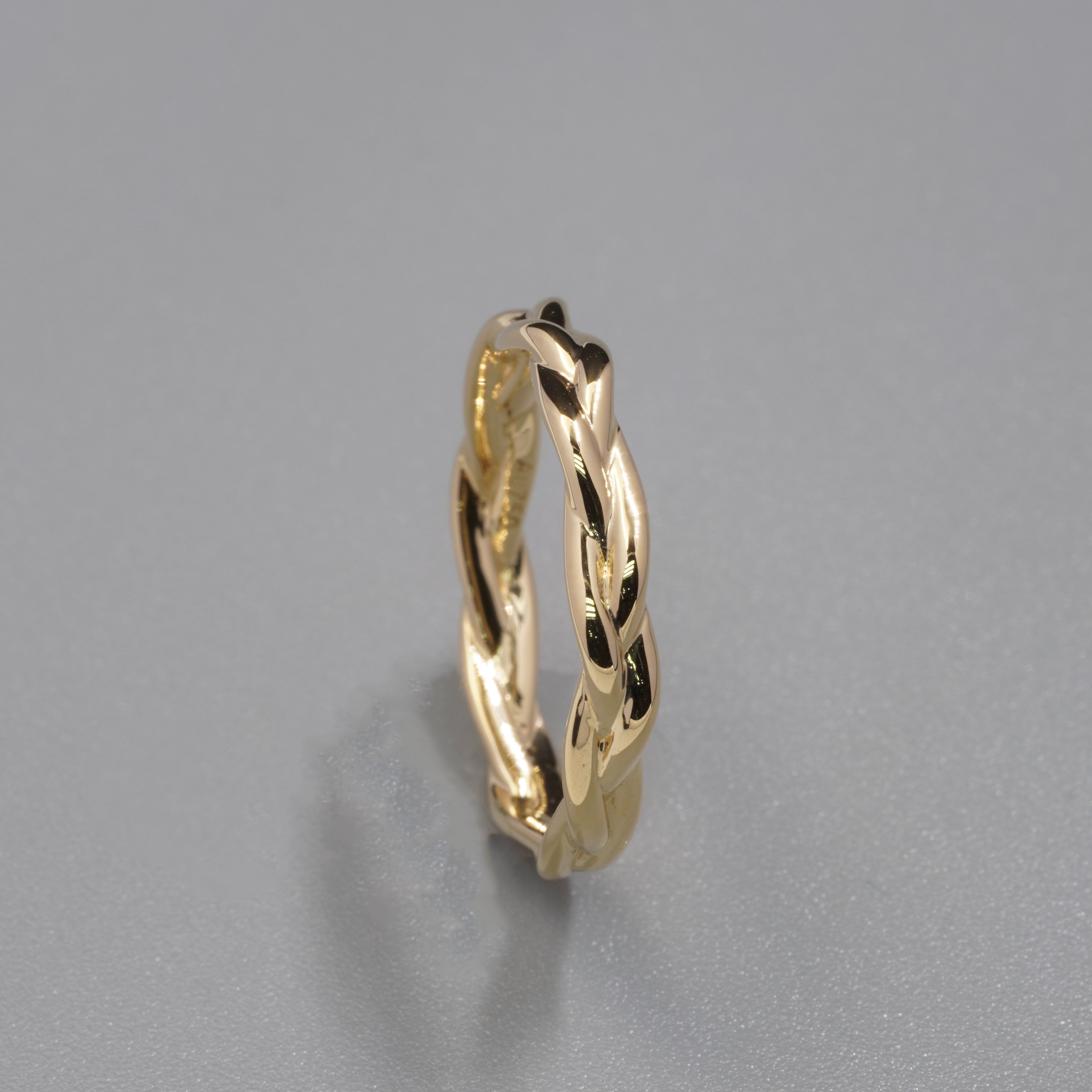 3MM Twist Plain Gold Ring