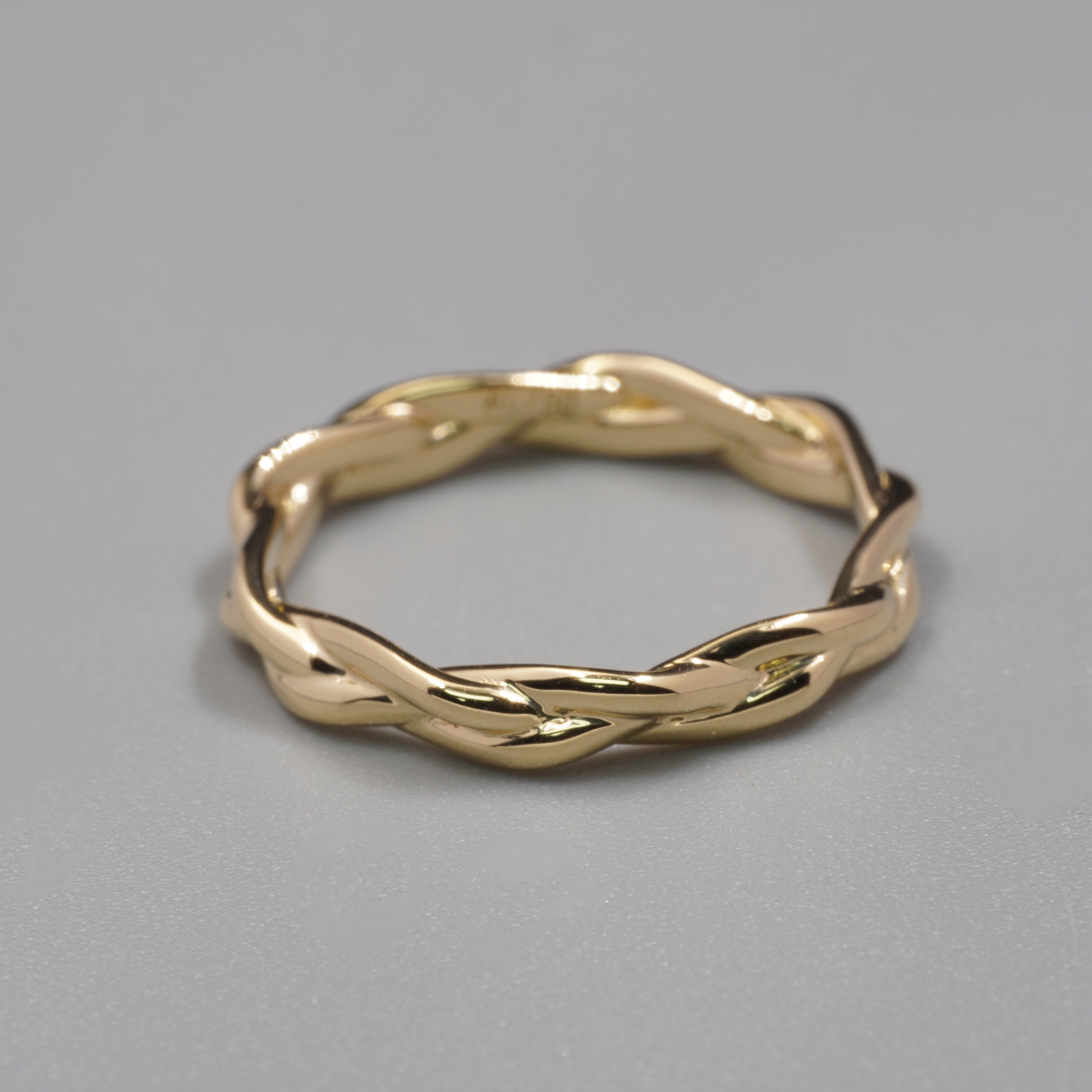 3MM Twist Plain Gold Ring