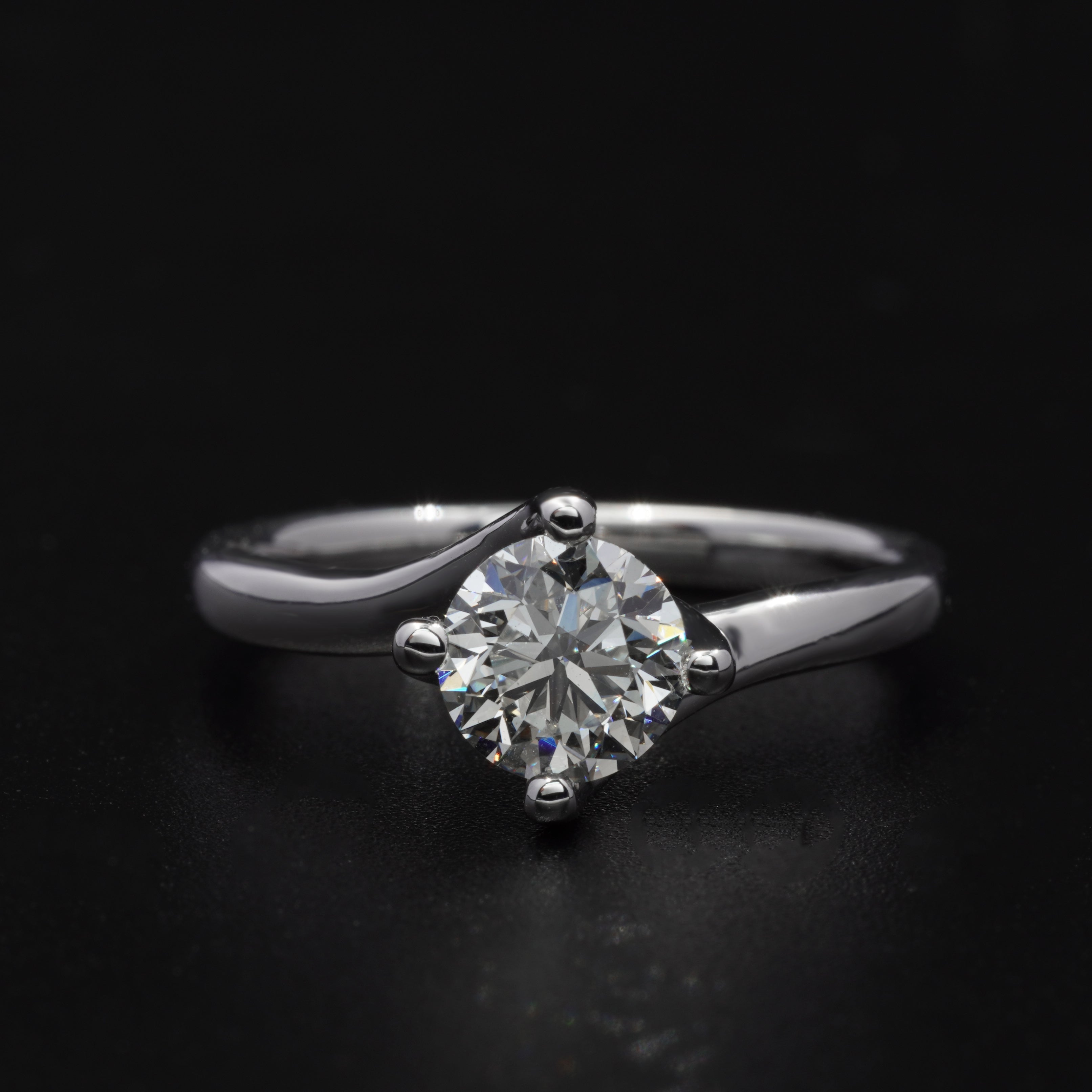 Twist Solitaire Diamond Ring Setting