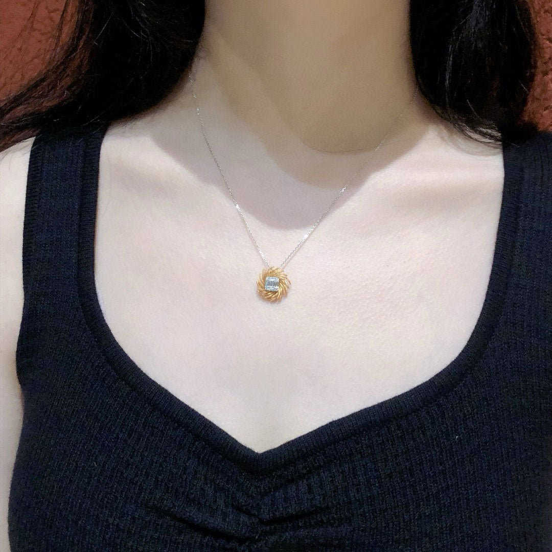 Daisy Baguette Diamond Pendant