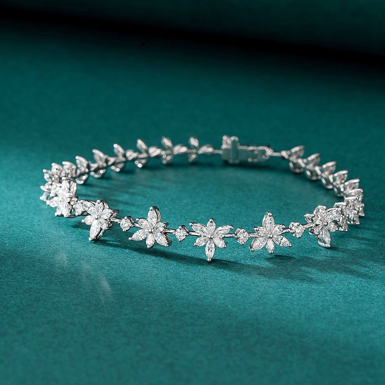 Maple Leaf Diamond Bracelet