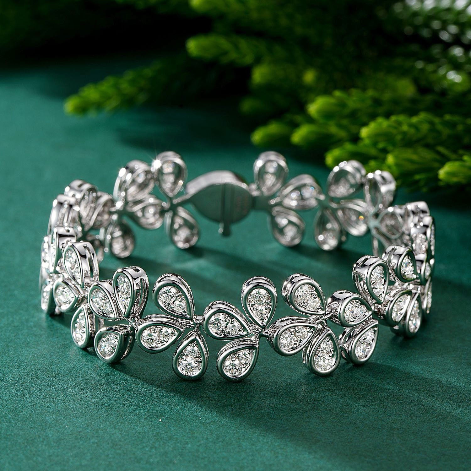 Water Droplets Diamond Bracelet