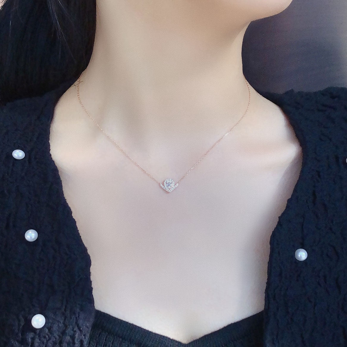 V Shaped Water Droplets Diamond Necklace